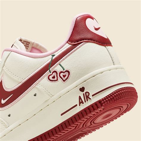 nike air force 1 valentine's day